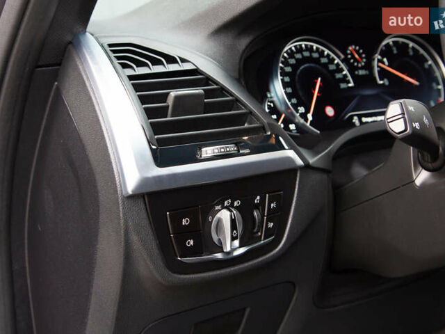 Сірий БМВ Х3, об'ємом двигуна 2.99 л та пробігом 212 тис. км за 35900 $, фото 18 на Automoto.ua