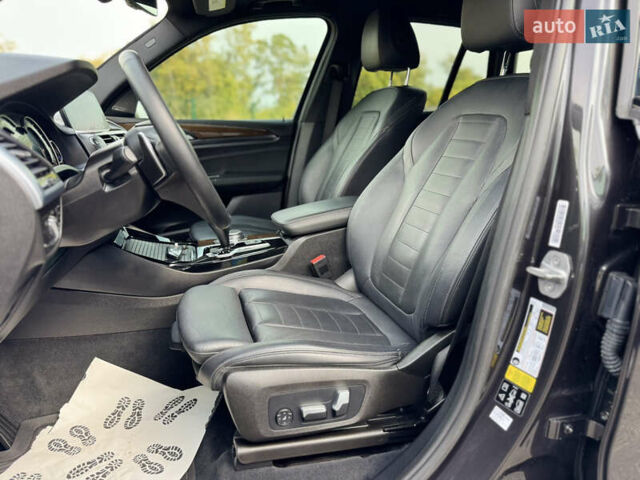 Сірий БМВ Х3, об'ємом двигуна 2 л та пробігом 150 тис. км за 27950 $, фото 22 на Automoto.ua