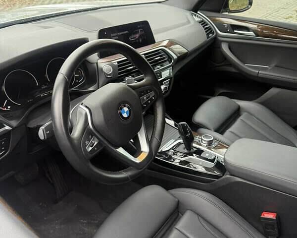 Сірий БМВ Х3, об'ємом двигуна 2 л та пробігом 59 тис. км за 29800 $, фото 11 на Automoto.ua
