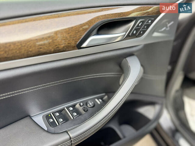 Сірий БМВ Х3, об'ємом двигуна 2 л та пробігом 150 тис. км за 27950 $, фото 25 на Automoto.ua