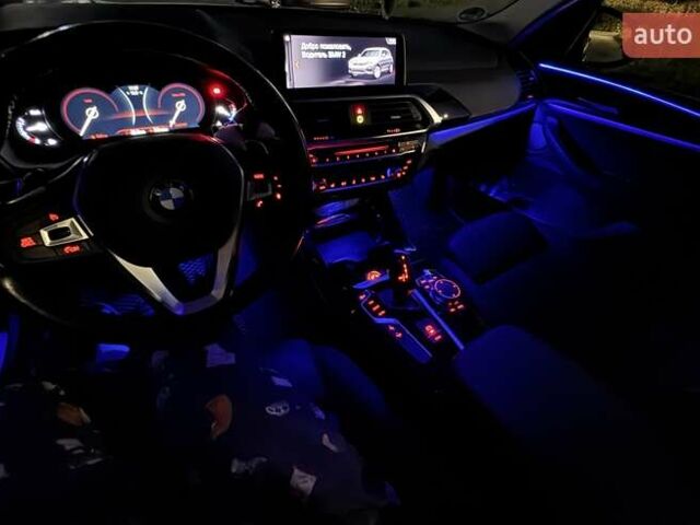 Серый БМВ Х3, объемом двигателя 2 л и пробегом 242 тыс. км за 35900 $, фото 14 на Automoto.ua