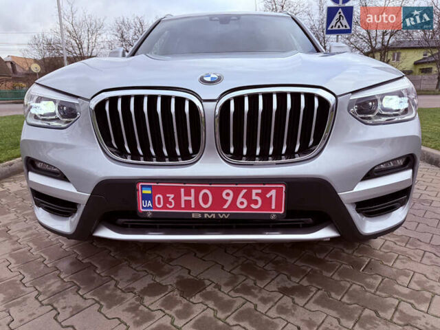 Серый БМВ Х3, объемом двигателя 2 л и пробегом 139 тыс. км за 23900 $, фото 3 на Automoto.ua
