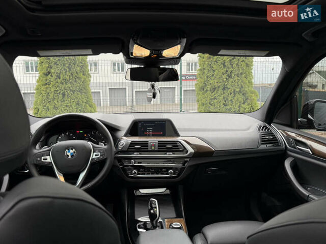 Сірий БМВ Х3, об'ємом двигуна 2 л та пробігом 151 тис. км за 22999 $, фото 25 на Automoto.ua