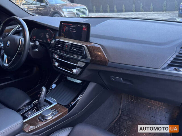Серый БМВ Х3, объемом двигателя 2 л и пробегом 70 тыс. км за 32900 $, фото 15 на Automoto.ua