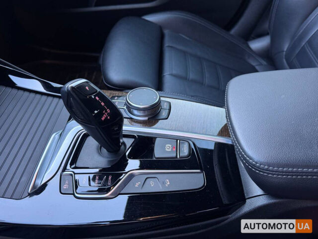 Серый БМВ Х3, объемом двигателя 2 л и пробегом 70 тыс. км за 32900 $, фото 12 на Automoto.ua