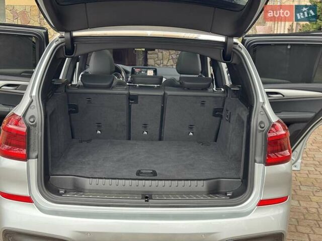 Серый БМВ Х3, объемом двигателя 3 л и пробегом 135 тыс. км за 37500 $, фото 16 на Automoto.ua