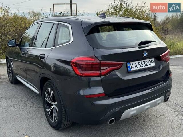 Серый БМВ Х3, объемом двигателя 2 л и пробегом 242 тыс. км за 35900 $, фото 9 на Automoto.ua