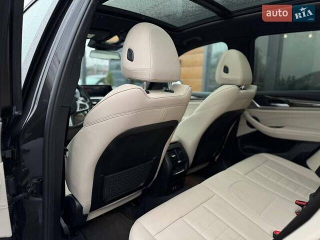 Серый БМВ Х3, объемом двигателя 3 л и пробегом 75 тыс. км за 41999 $, фото 68 на Automoto.ua