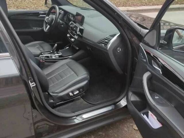 Серый БМВ Х3, объемом двигателя 2 л и пробегом 190 тыс. км за 12500 $, фото 5 на Automoto.ua