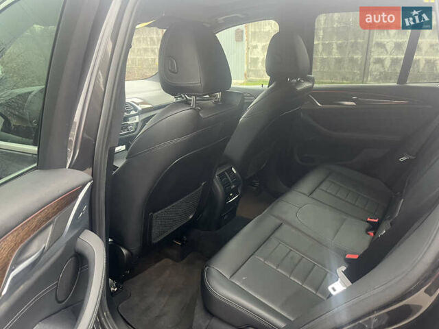 Серый БМВ Х3, объемом двигателя 2 л и пробегом 148 тыс. км за 26400 $, фото 14 на Automoto.ua