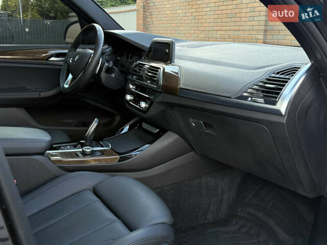 Серый БМВ Х3, объемом двигателя 2 л и пробегом 151 тыс. км за 23900 $, фото 35 на Automoto.ua