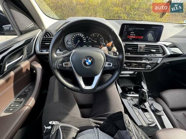 Серый БМВ Х3, объемом двигателя 2 л и пробегом 242 тыс. км за 35900 $, фото 35 на Automoto.ua