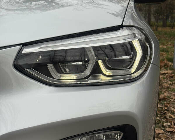 Сірий БМВ Х3, об'ємом двигуна 2 л та пробігом 59 тис. км за 29800 $, фото 4 на Automoto.ua