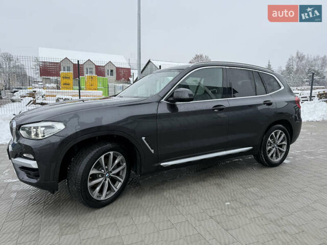 Серый БМВ Х3, объемом двигателя 2 л и пробегом 130 тыс. км за 23400 $, фото 2 на Automoto.ua