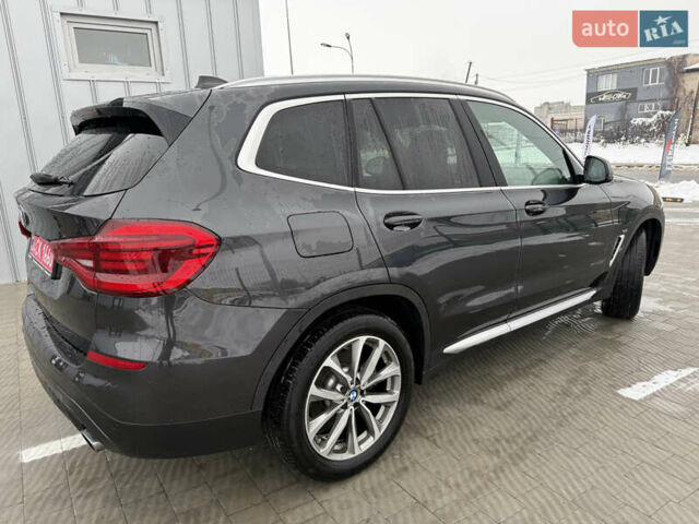 Серый БМВ Х3, объемом двигателя 2 л и пробегом 130 тыс. км за 23400 $, фото 7 на Automoto.ua