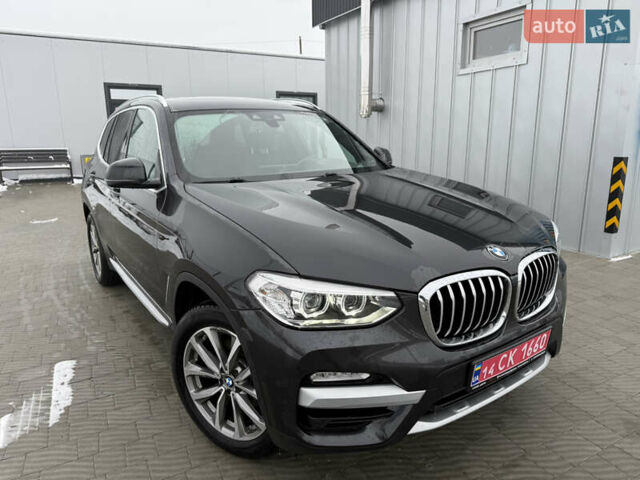Серый БМВ Х3, объемом двигателя 2 л и пробегом 130 тыс. км за 23400 $, фото 5 на Automoto.ua