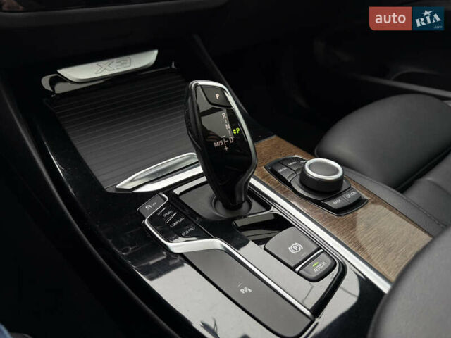 Сірий БМВ Х3, об'ємом двигуна 2 л та пробігом 151 тис. км за 22999 $, фото 30 на Automoto.ua