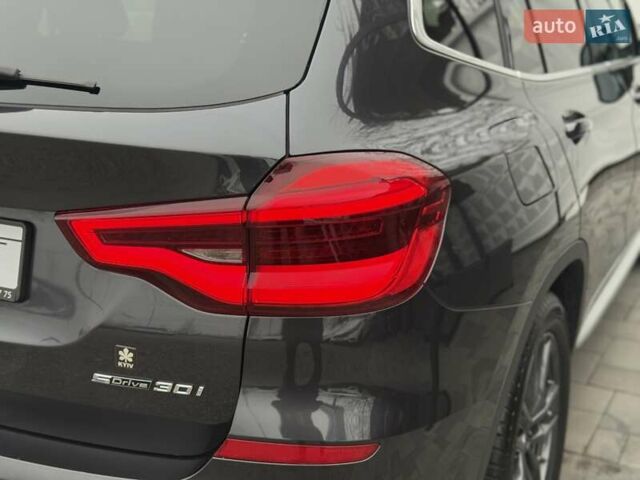 Серый БМВ Х3, объемом двигателя 2 л и пробегом 136 тыс. км за 31500 $, фото 10 на Automoto.ua