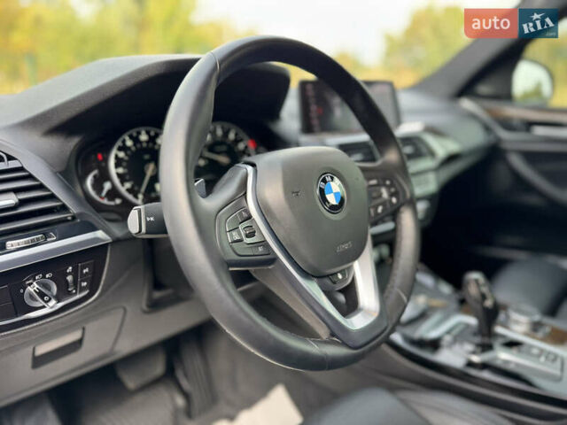 БМВ Х3 2019 в Ровно на Automoto.ua Серый БМВ Х3, объемом двигателя 2 л и пробегом 153 тыс. км за 26999 $, фото 23 на Automoto.ua