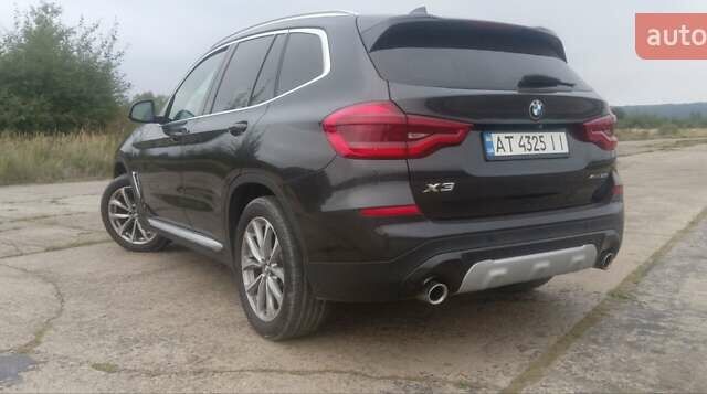 Серый БМВ Х3, объемом двигателя 2 л и пробегом 191 тыс. км за 25900 $, фото 1 на Automoto.ua