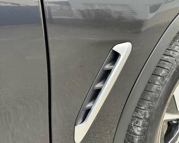 Серый БМВ Х3, объемом двигателя 2 л и пробегом 242 тыс. км за 35900 $, фото 46 на Automoto.ua