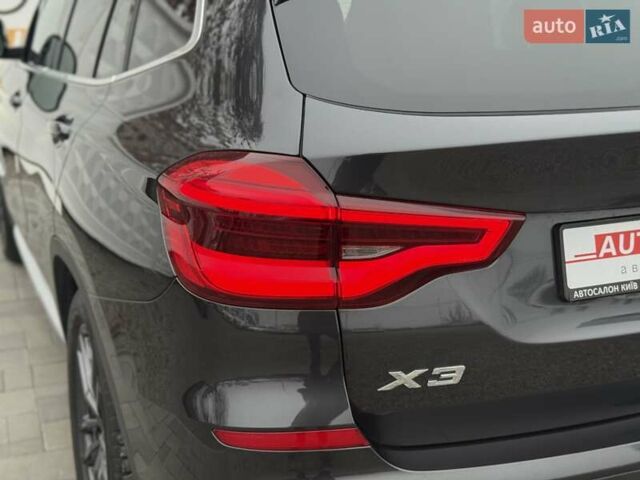 Серый БМВ Х3, объемом двигателя 2 л и пробегом 136 тыс. км за 31500 $, фото 6 на Automoto.ua