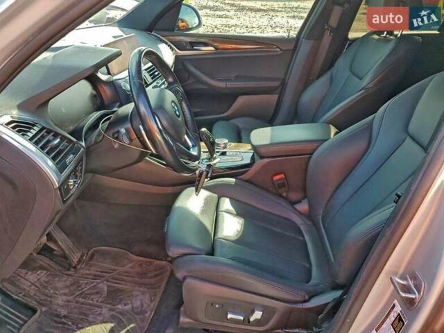 Серый БМВ Х3, объемом двигателя 2 л и пробегом 158 тыс. км за 7400 $, фото 6 на Automoto.ua