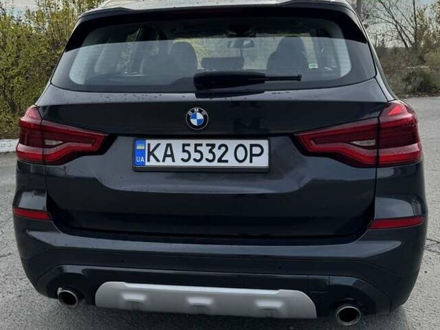 Серый БМВ Х3, объемом двигателя 2 л и пробегом 242 тыс. км за 35900 $, фото 10 на Automoto.ua