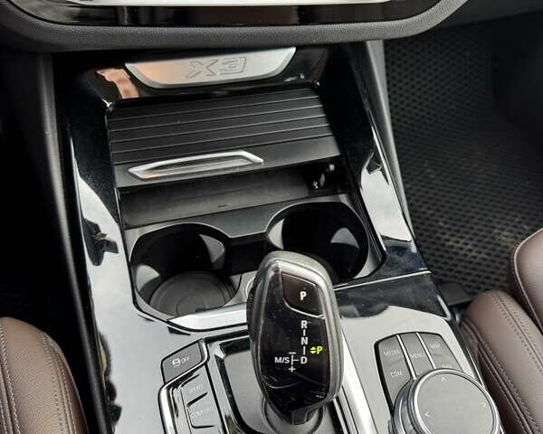 Серый БМВ Х3, объемом двигателя 2 л и пробегом 242 тыс. км за 35900 $, фото 32 на Automoto.ua