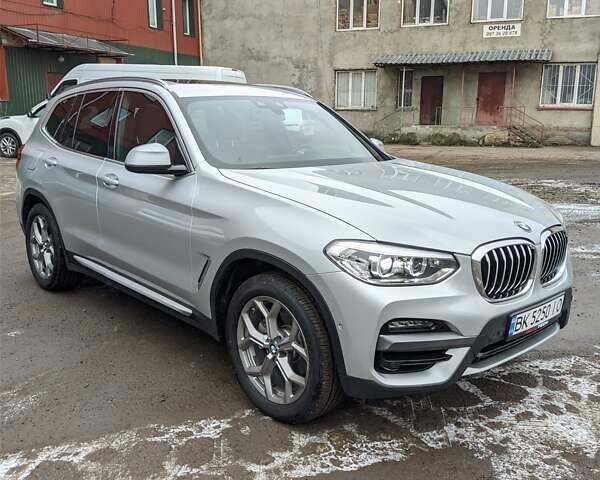 Серый БМВ Х3, объемом двигателя 2 л и пробегом 16 тыс. км за 34000 $, фото 16 на Automoto.ua