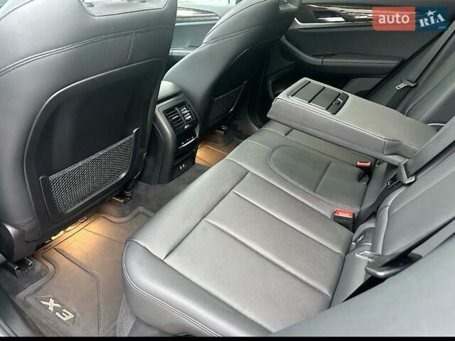 Сірий БМВ Х3, об'ємом двигуна 2 л та пробігом 110 тис. км за 29500 $, фото 11 на Automoto.ua