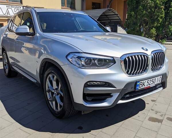 Серый БМВ Х3, объемом двигателя 2 л и пробегом 18 тыс. км за 28500 $, фото 7 на Automoto.ua