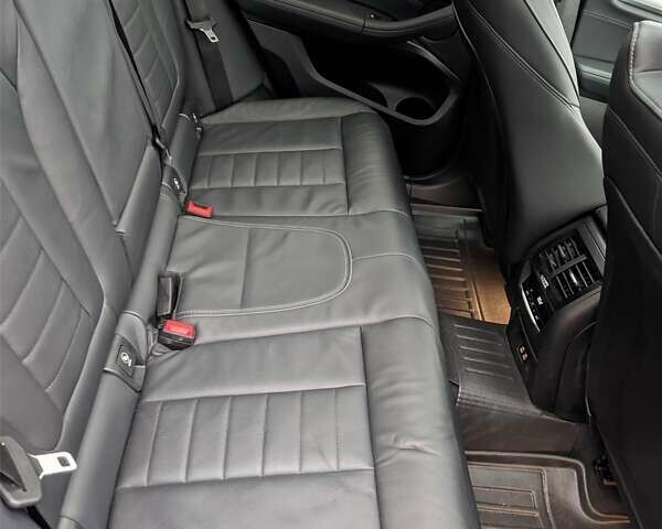 Серый БМВ Х3, объемом двигателя 2 л и пробегом 18 тыс. км за 28500 $, фото 42 на Automoto.ua