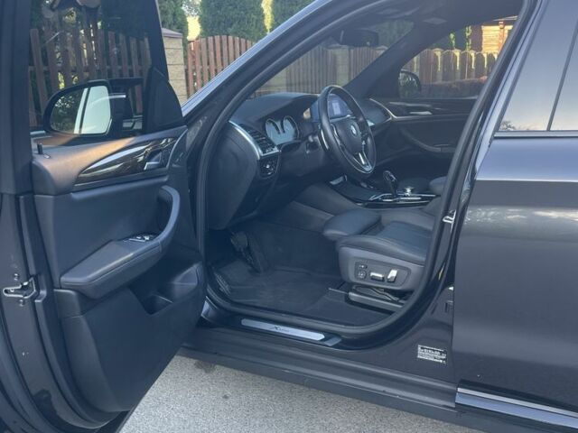 Сірий БМВ Х3, об'ємом двигуна 2 л та пробігом 49 тис. км за 31000 $, фото 17 на Automoto.ua