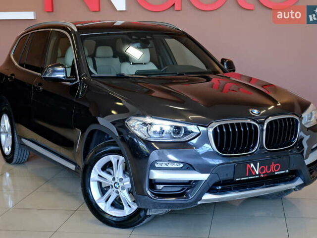 Сірий БМВ Х3, об'ємом двигуна 2 л та пробігом 61 тис. км за 26900 $, фото 9 на Automoto.ua