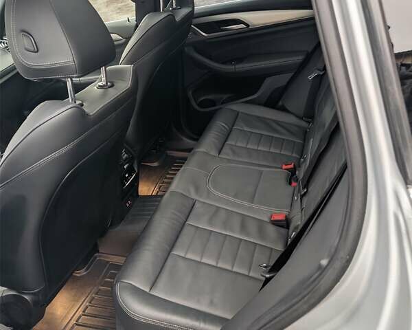 Серый БМВ Х3, объемом двигателя 2 л и пробегом 18 тыс. км за 28500 $, фото 34 на Automoto.ua