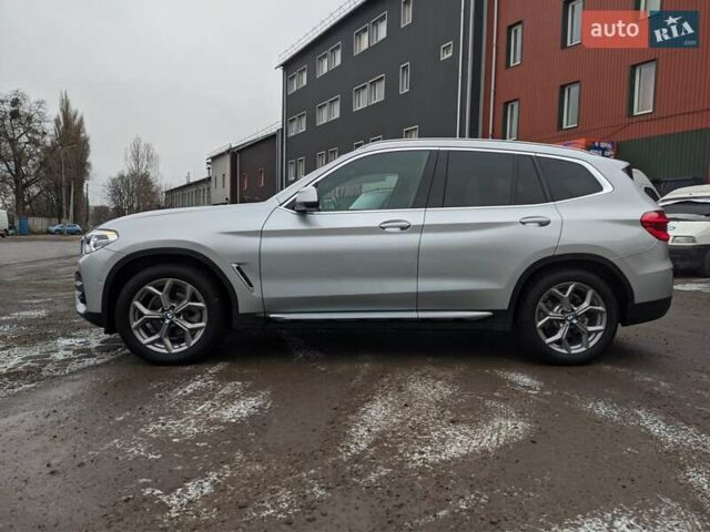 Серый БМВ Х3, объемом двигателя 2 л и пробегом 16 тыс. км за 34000 $, фото 1 на Automoto.ua