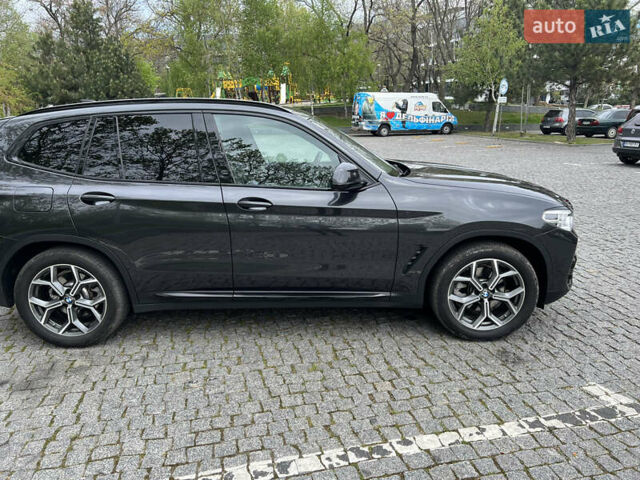 Серый БМВ Х3, объемом двигателя 2 л и пробегом 19 тыс. км за 37700 $, фото 2 на Automoto.ua