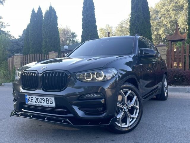 Сірий БМВ Х3, об'ємом двигуна 2 л та пробігом 49 тис. км за 31000 $, фото 1 на Automoto.ua