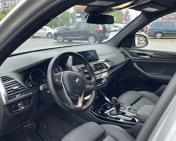 Серый БМВ Х3, объемом двигателя 2 л и пробегом 109 тыс. км за 29200 $, фото 22 на Automoto.ua