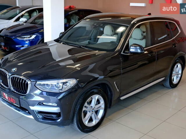 Сірий БМВ Х3, об'ємом двигуна 2 л та пробігом 61 тис. км за 26900 $, фото 3 на Automoto.ua