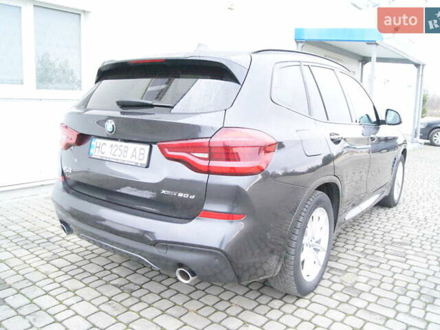 Серый БМВ Х3, объемом двигателя 2 л и пробегом 107 тыс. км за 39800 $, фото 3 на Automoto.ua