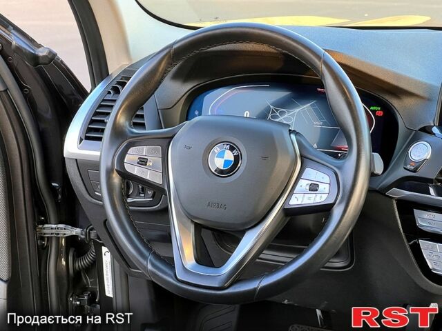 Серый БМВ Х3, объемом двигателя 2 л и пробегом 140 тыс. км за 35500 $, фото 7 на Automoto.ua