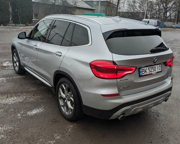 Серый БМВ Х3, объемом двигателя 2 л и пробегом 16 тыс. км за 34000 $, фото 31 на Automoto.ua