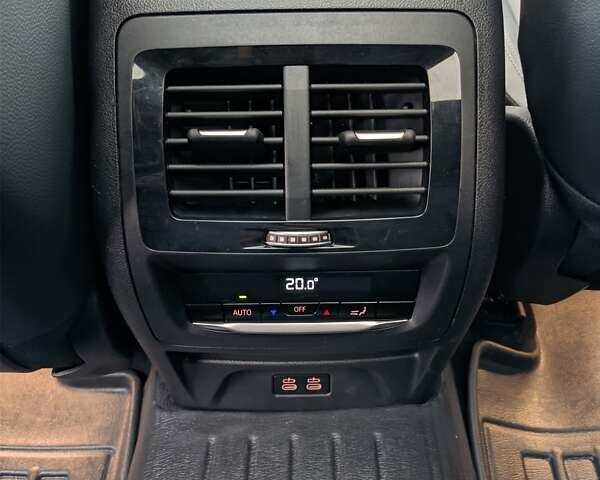 Серый БМВ Х3, объемом двигателя 2 л и пробегом 18 тыс. км за 28500 $, фото 36 на Automoto.ua