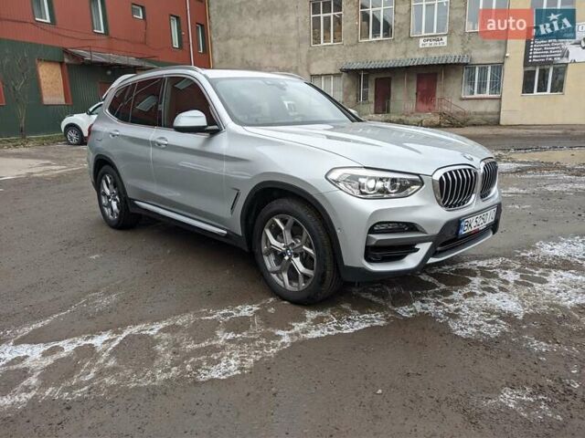 Серый БМВ Х3, объемом двигателя 2 л и пробегом 16 тыс. км за 34000 $, фото 13 на Automoto.ua