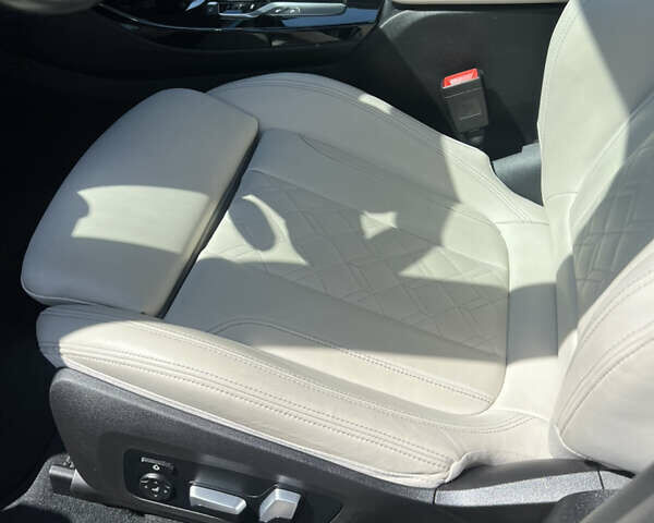 Серый БМВ Х3, объемом двигателя 0 л и пробегом 185 тыс. км за 28454 $, фото 17 на Automoto.ua