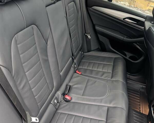 Серый БМВ Х3, объемом двигателя 2 л и пробегом 18 тыс. км за 28500 $, фото 43 на Automoto.ua