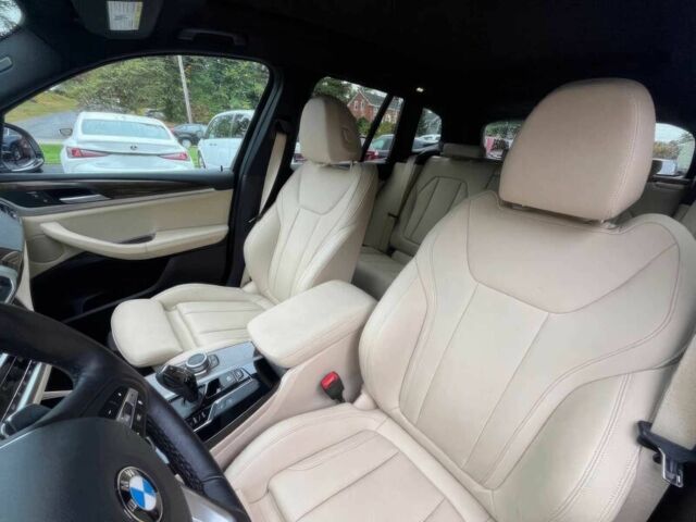 Серый БМВ Х3, объемом двигателя 2 л и пробегом 36 тыс. км за 20400 $, фото 10 на Automoto.ua