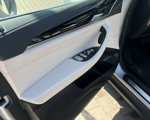 Серый БМВ Х3, объемом двигателя 0 л и пробегом 185 тыс. км за 28454 $, фото 18 на Automoto.ua